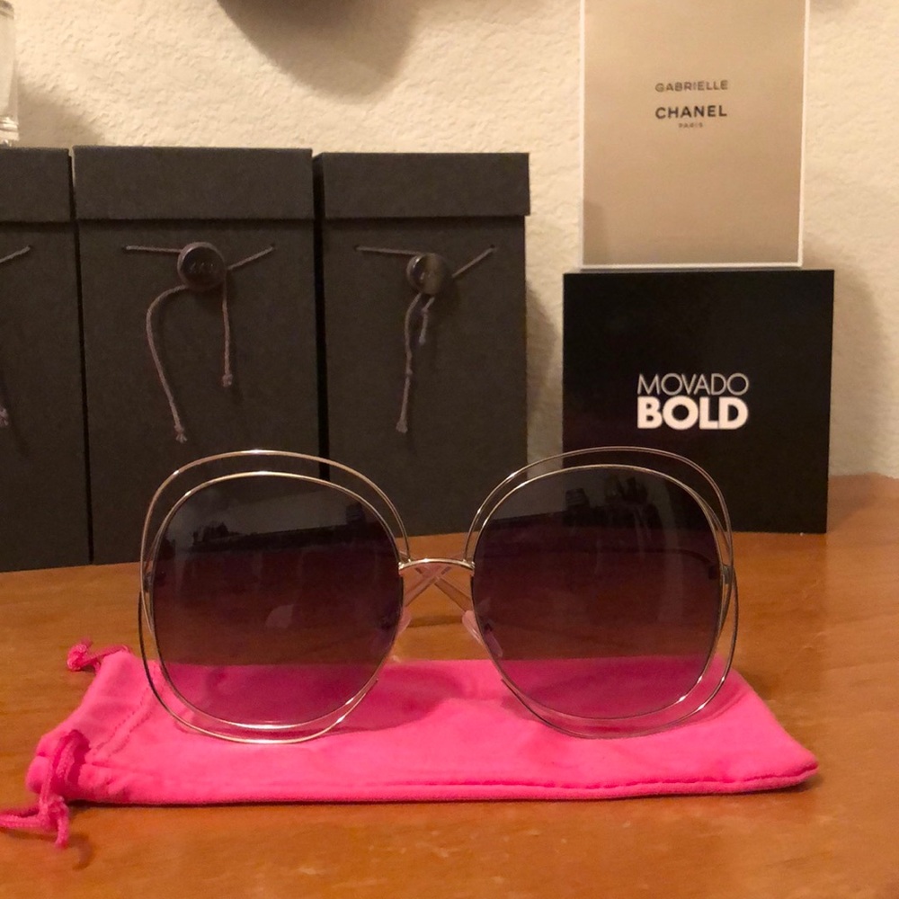 Super cute wire rim sunnies